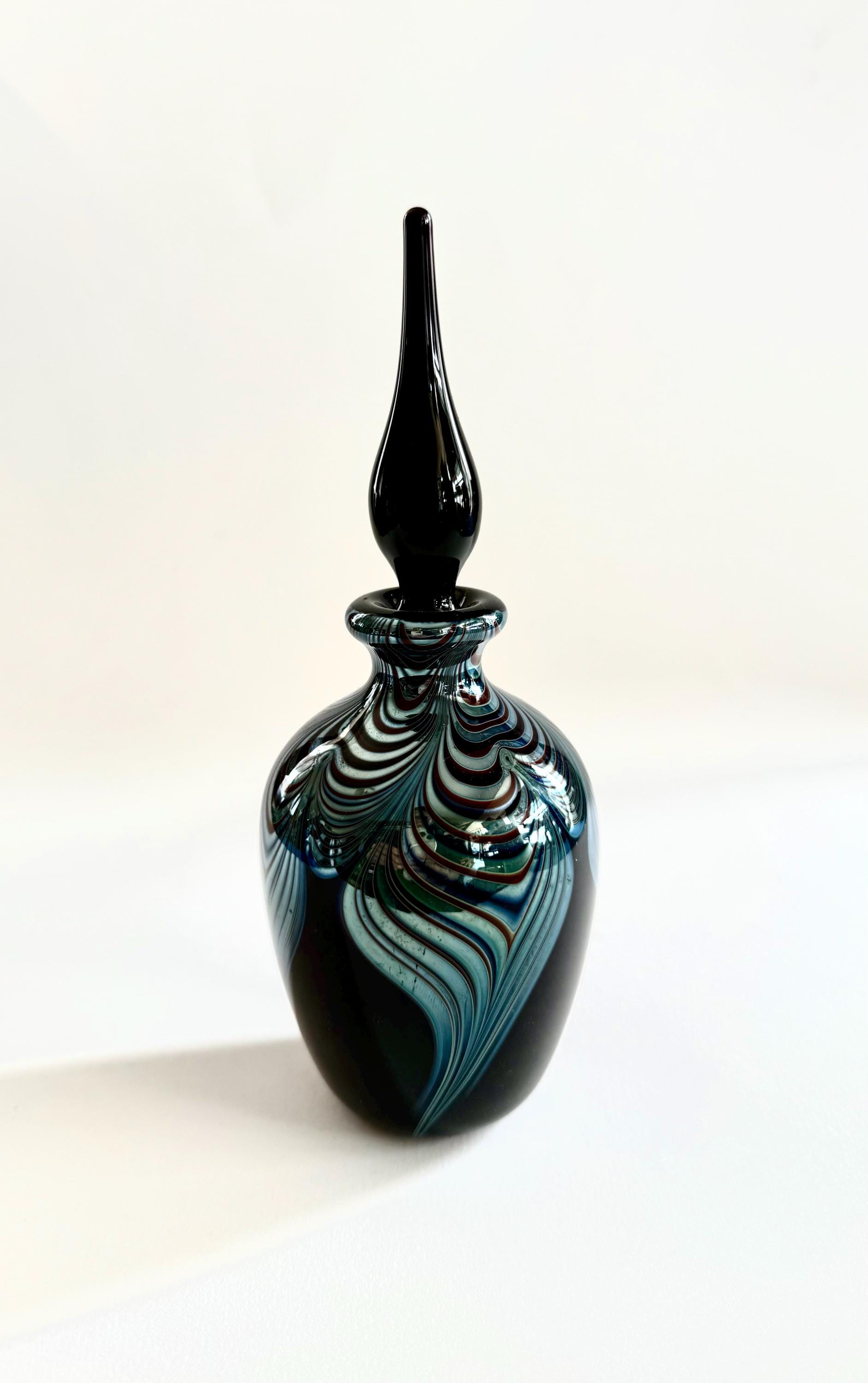 Okra glass ガラス製 香水瓶 桜模様 ブルー Okra glass ガラス製 香水瓶 桜模様 ブルー Vintage Okra Art Glass - Etsy