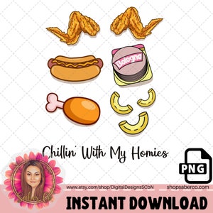 Peut inclure: Une illustration numérique de différents aliments, dont des ailes de poulet, un hot-dog, un paquet de bologna, une cuisse de poulet et des macaronis. Le texte "Chillin' With My Homies" est écrit en lettres noires sur fond blanc. Le texte "INSTANT DOWNLOAD" est écrit en lettres noires sur fond blanc. Le texte "PNG" est écrit en lettres blanches sur fond noir. Le texte "www.etsy.com/shop/DigitalDesignsSCbN" est écrit en lettres noires sur fond blanc. Le texte "shopsaberco.com" est écrit en lettres noires sur fond blanc.