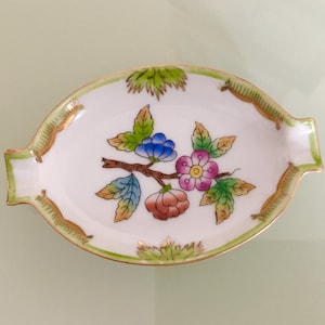 Herend mark - Etsy 日本