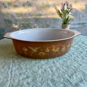 Vintage Pyrex Early American 045 2 1/2 Qt Oval Casserole Dish