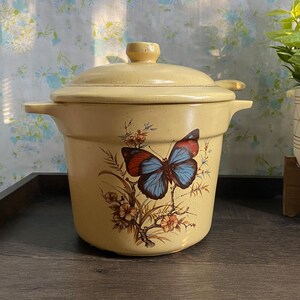 Vintage Treasure Craft Butterfly Stoneware 70s Bean Pot / Soup Pot - With Lid and Ladle