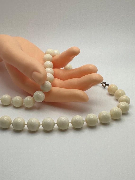 Vintage Cream Beaded Necklace, Cream Colored Knot… - image 8