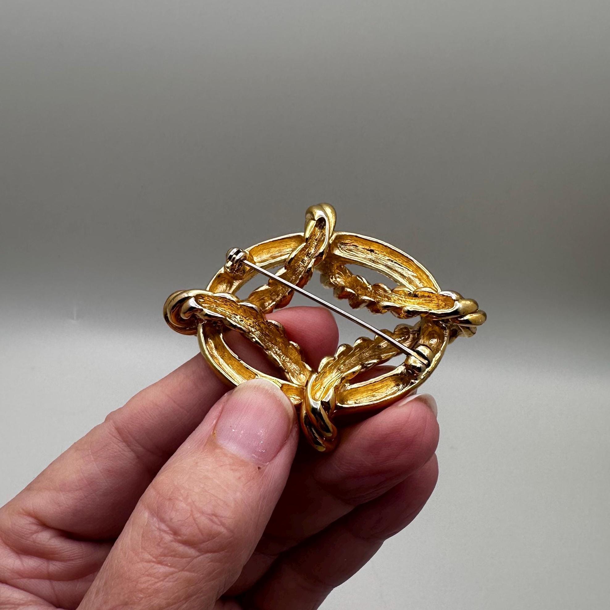 アクセサリー Givenchy Brooch Rope Gold Tone Vintage GIVENCHY Rope Brooch: Vintage Signed Givenchy Paris New York Gold