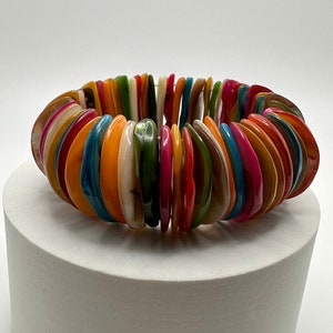 Seashell Bracelet, Colorful Dyed Shell Stretch Bracelet