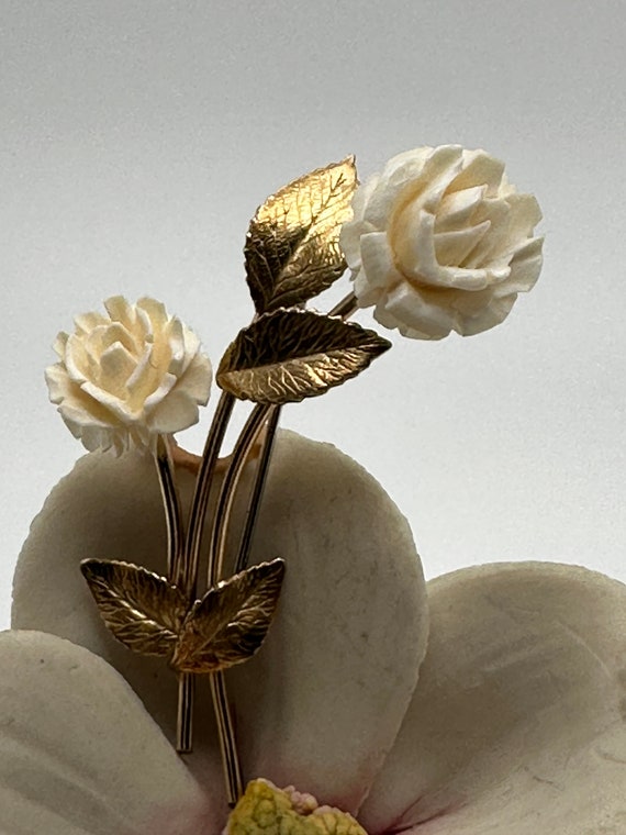 KREMENTZ Carved Bone Roses/Flowers Brooch, 14k He… - image 2