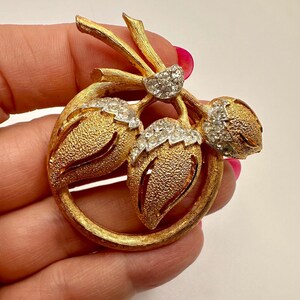 Vintage BSK Rhinestone Brooch: 1950s Gold Tone Floral Pin