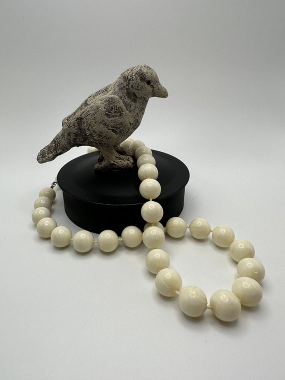 Vintage Cream Beaded Necklace, Cream Colored Knot… - image 3