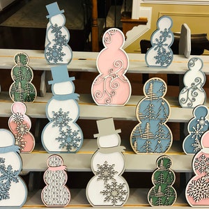 Wood Snowman Family: Rustic Winter Shelf Decor, Christmas