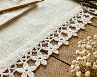 Crochet Lace Edging Pattern | Floral Border for Towels, Napkins & Linen | Daisy Trim Tutorial PDF