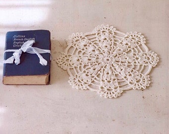 Patrón de tapete de crochet Posavasos Taza de crochet Alfombra Accesorios de mesa de crochet / Fotos paso a paso. Motivo básico. tapete 001