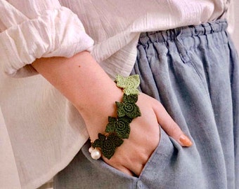 Crochet Maple Leaf Bracelet Pattern: Floral Jewelry Accessories (PDF Pattern)