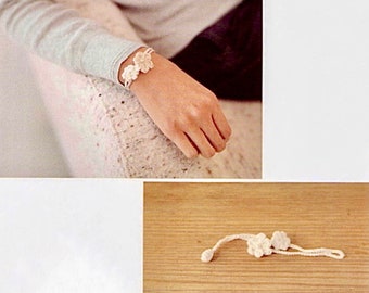 Crochet Flower Bracelet Pattern: Floral Jewelry 2 Designs Beginner level (PDF Pattern)