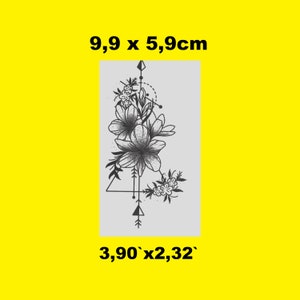 Könnte beinhalten: Schwarzweißes Tattoo-Design mit Blumen und geometrischen Elementen. Das Design misst 9,9 x 5,9 cm oder 3,90 x 2,32 Zoll.