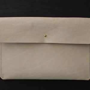 Handmade Full-Grain Leather Vegetable Tanned iPad/Tablet Case
