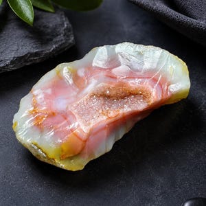 Botswana Agate 120g Natural Raw Stone, Pink White Agate Geode Slice, Crystal Druzy Specimen, Collector Gemstone, Reiki Healing Home Decor