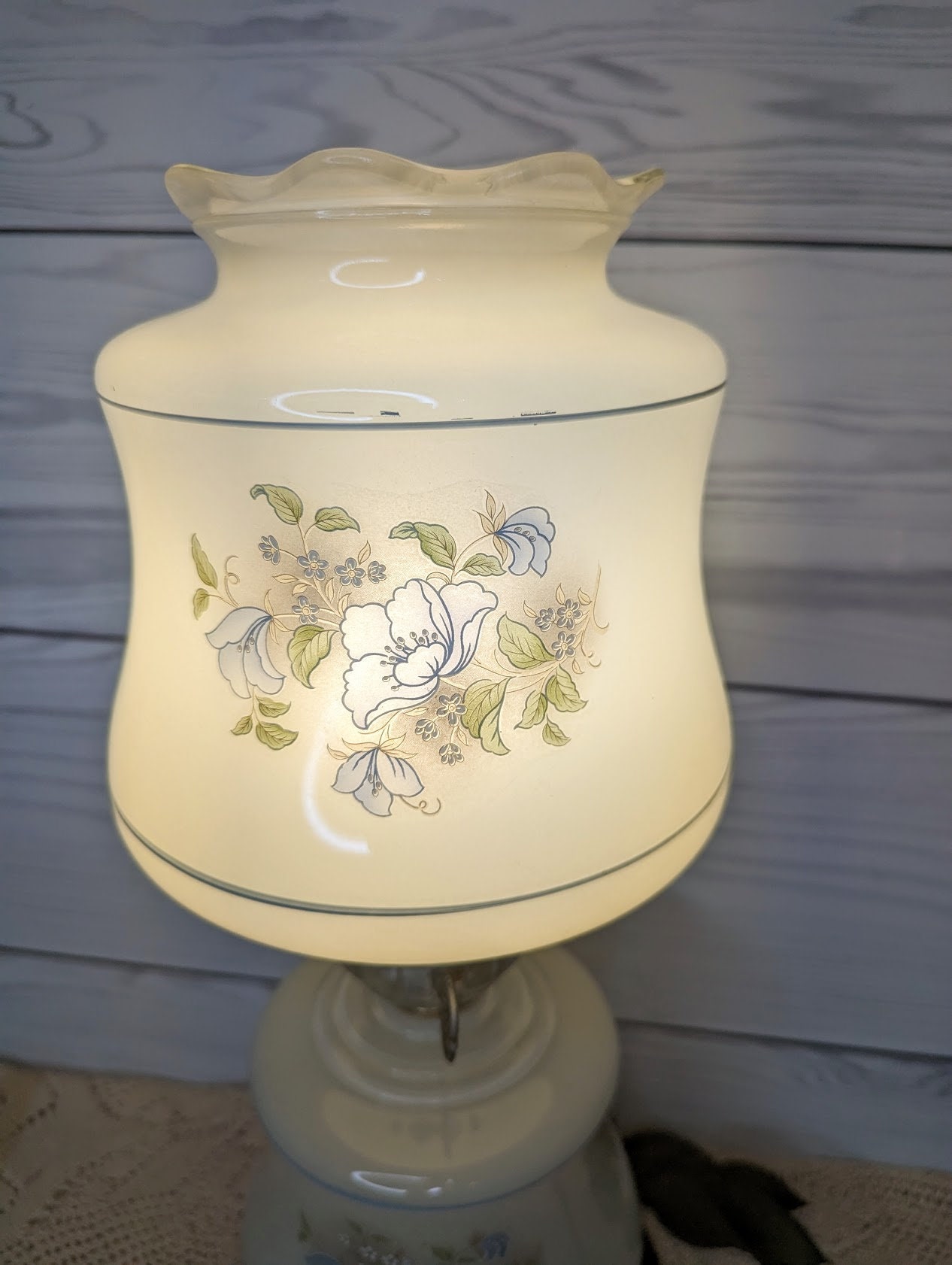 Vintage Globe Table Lamp Blue and White Flowers Etsy