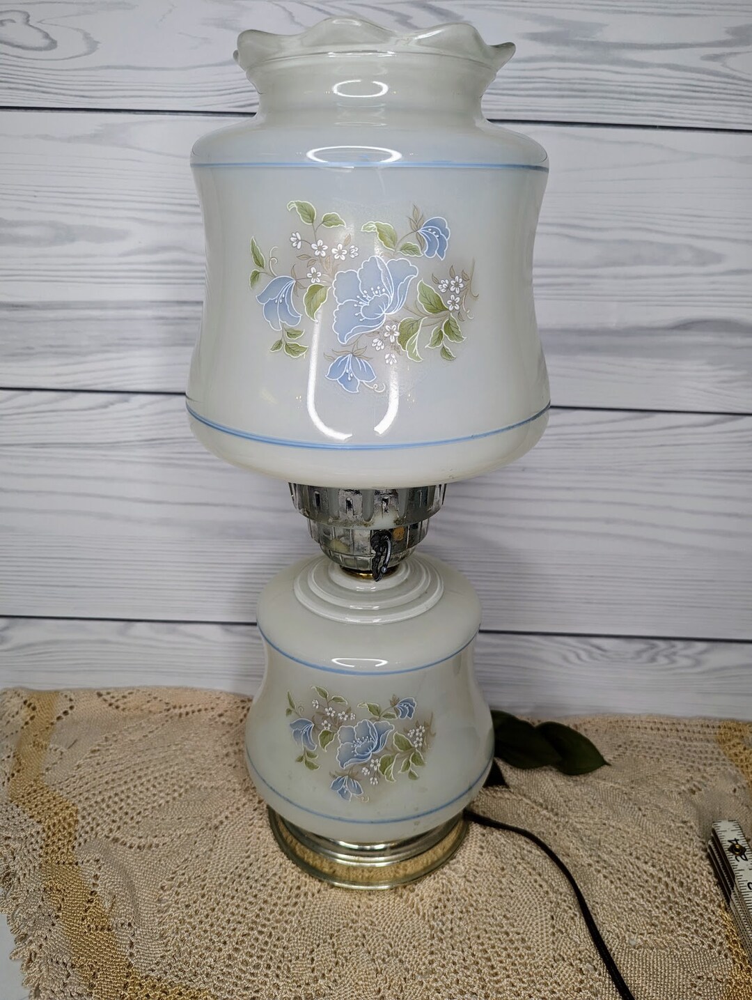 Vintage Globe Table Lamp Blue and White Flowers Etsy