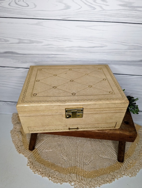 Vintage Jewelry Box Off White with Gold Detail