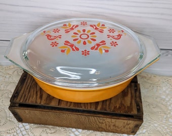 Vintage Pyrex Friendship Orange Oval Casserole Dish with Lid 043 1 1.5 Qt