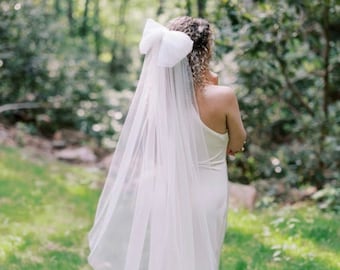 Dorothea Veil- bow veil ivory tulle boho veil