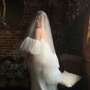 Francesca veil ruffle drop veil chic modern veil image 1