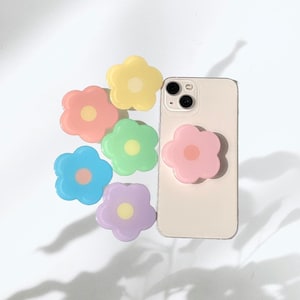 Cute Flower Core Phone Grip, Phone Holder, Phone Stand, Cute Phone Grips, Korean Aesthetic, Cute Phone Accessories, Phone Charms, Griptok