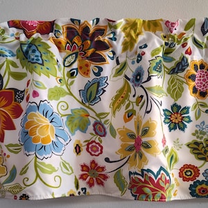 Floral valance curtain, Big flowers, boho , Bohemian, kids window treatment , toddlers, girls nursery decor, playroom, classroom, handmade