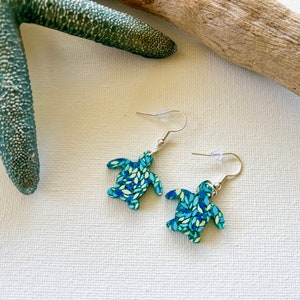 Sea Turtle Dangle Earrings for Women | Dangle Earrings | Dangle and Drop Earrings | Coastal Earrings | Acrylic Earrings | Coastal Lover Gift