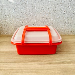 Tupperware Pak-N-Carry Lunch Box Poppy; vintage Tupperware; vintage Tupperware storage; Tupperware meal prep; Tupperware make ahead meal