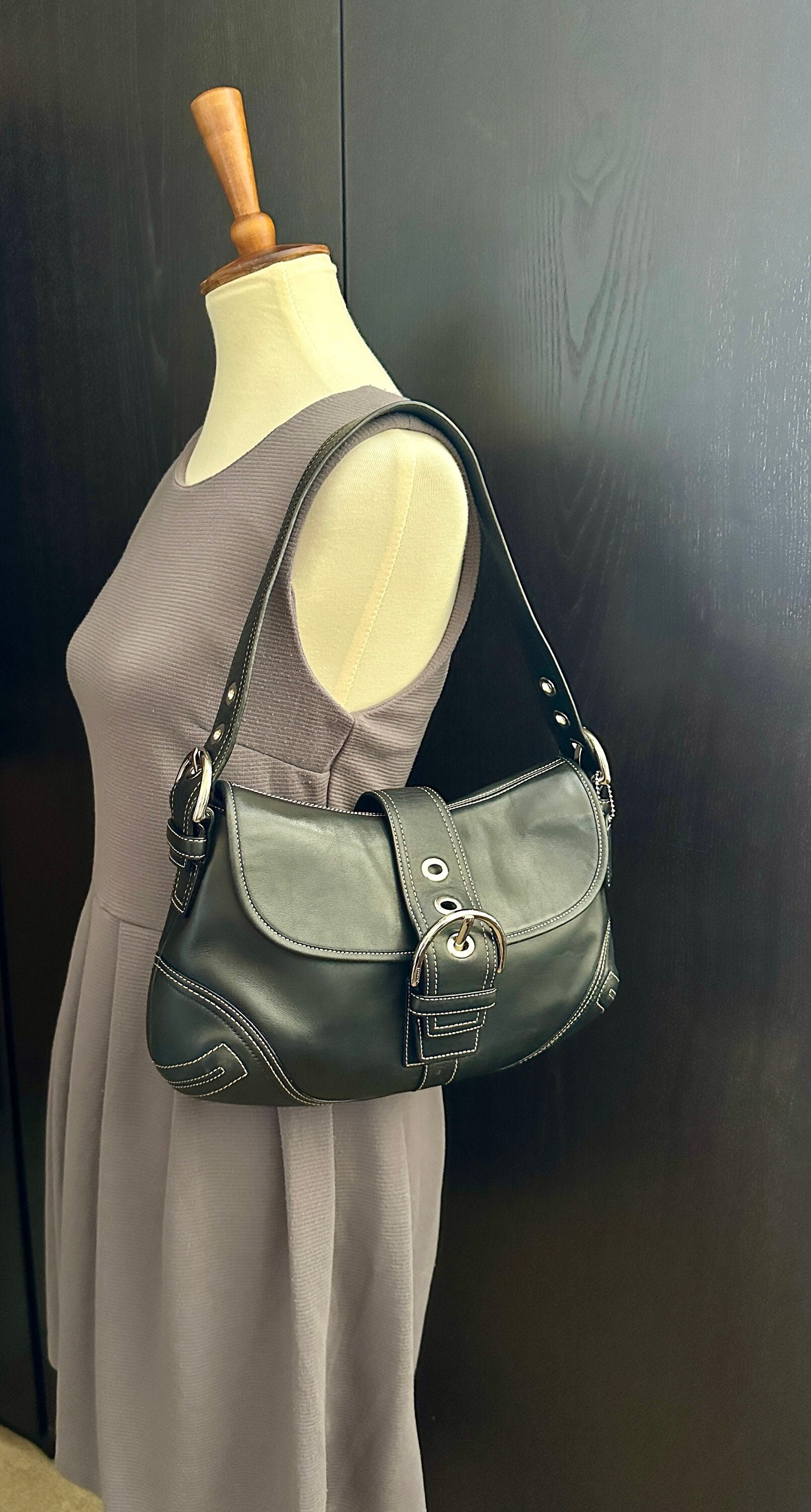 Coach Soho Black Shoulder Bag Vintage Vtg E066 F10192 Hobo Style