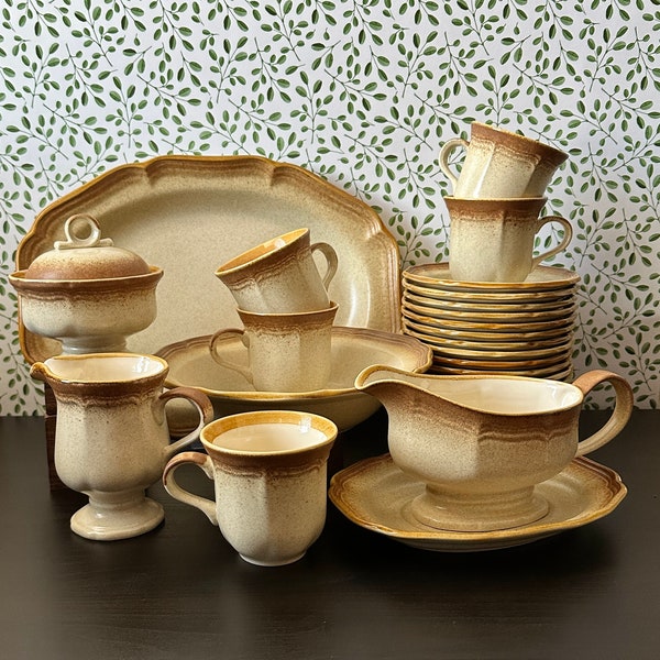 Mikasa Whole Wheat E8000; vintage; vtg; retro; MCM; mid century modern; 1970's dining; 1980's dining; brown trim dishes;