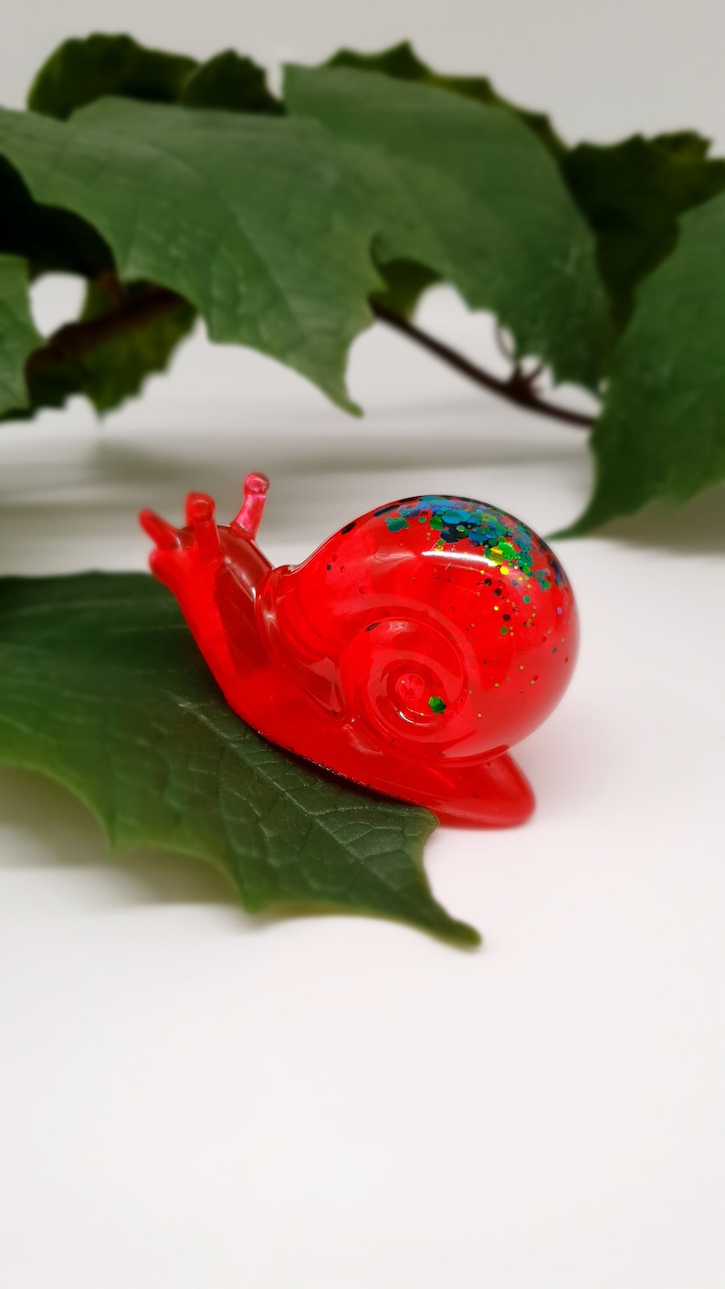 Snail made of epoxy resin 7 cm image 5
