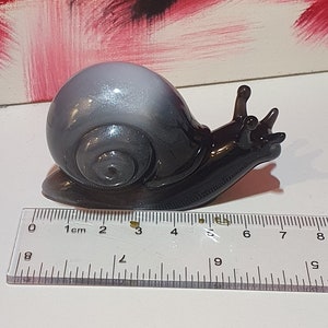 Snail made of epoxy resin 7 cm image 3