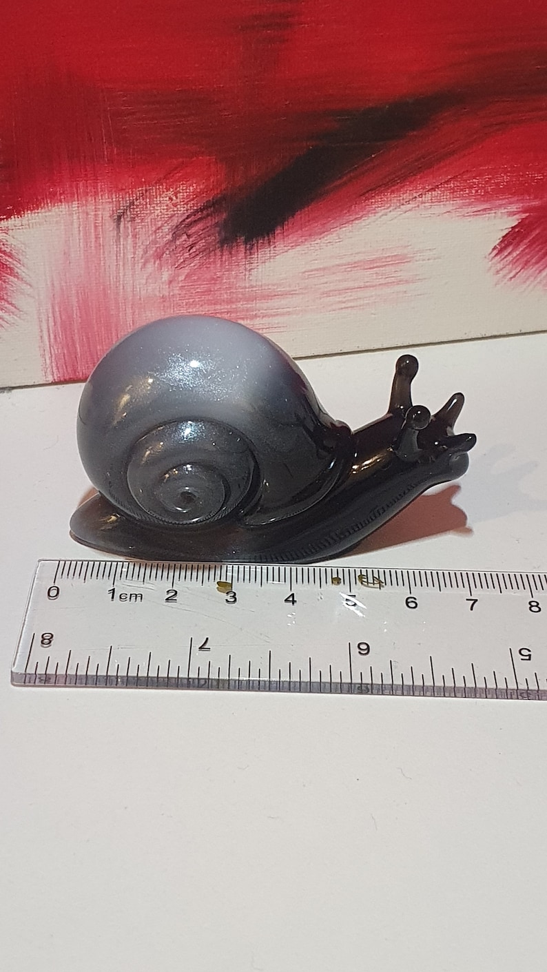 Snail made of epoxy resin 7 cm image 3