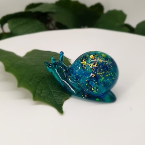 Snail made of epoxy resin 7 cm image 7