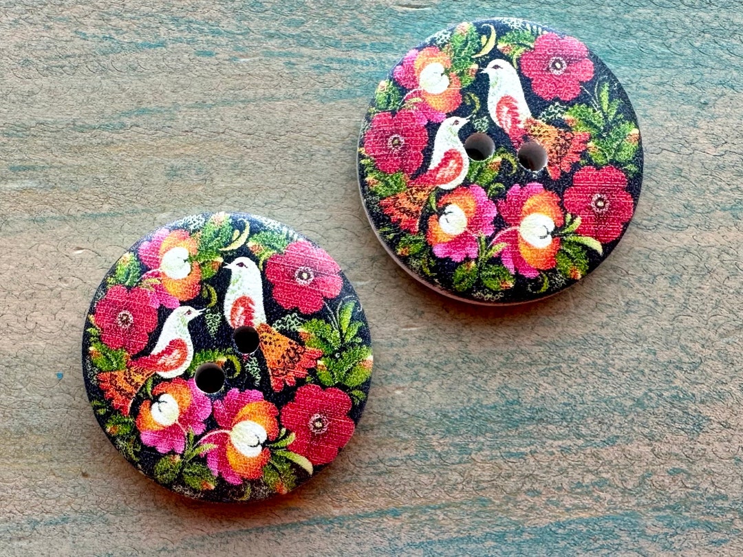 Bird Garden Wooden Buttons 6 Piece 30mm Black Button Big Jungle Theme