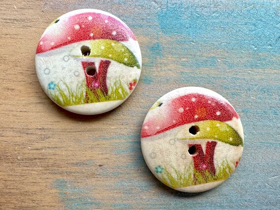 Buttons designs online on clothes