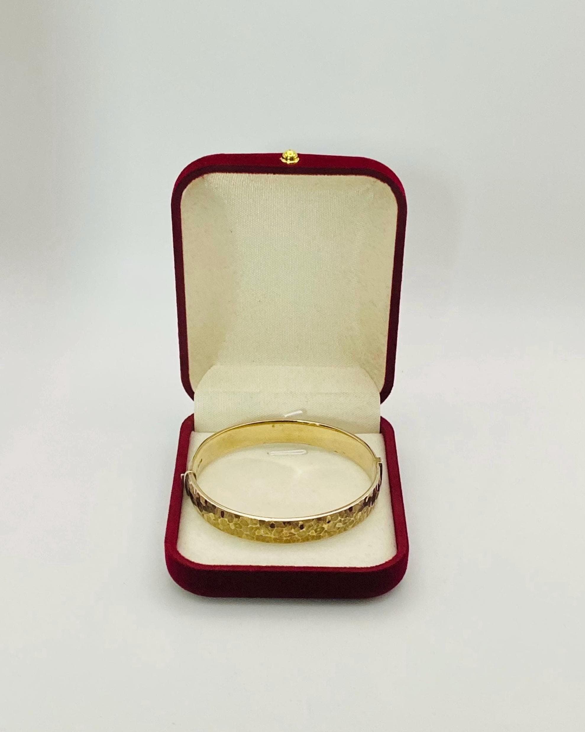 Vintage Signed R & W Hallmarked Birmingham 1978 Sterling Silver Gilt Hammered Pattern Hinged Bangle