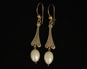 Vintage Art Nouveau Style 9ct Gold Seed Pearl and Freshwater Pearl Long Drop Earrings