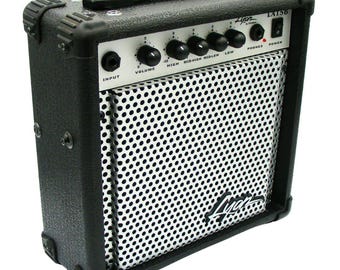 Lyon LA15B Guitar Amplifier 15W Practice Amp Washburn Portable Small Amp Tested - Like NEW!..