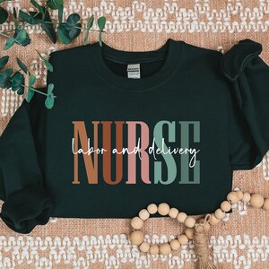 LD Nurse Sweatshirt, Labor And Delivery Nurse Gift, Nursing School Sweatshirt, Delivery Nurse Sweat, Cute LD Nurse Sweater, Nurse Grad Gift afbeelding 4