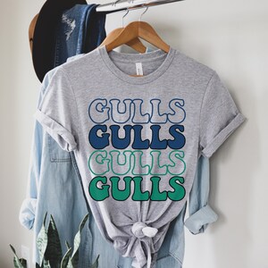 Women&#39;s College Gear | Retro University Apparel | College Basketball Fashion | Her Campus Clothing