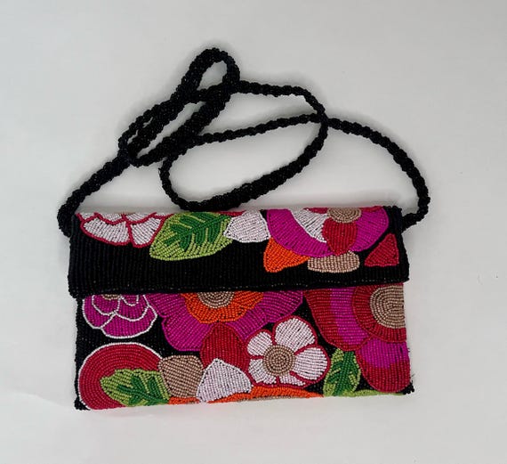 Cartera de mano con cuentas multicolor: ideal para Acción de
