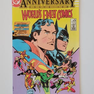DC Comics 1984 - World&#39;s Greatest Comics (Jubiläumsausgabe # 300) Sehr gut
