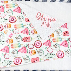 Gepersonaliseerde babydeken, minky deken voor meisje, gepersonaliseerde nieuwe baby cadeau, deken met naam, baby douche cadeau, baby meisje essentials, 82