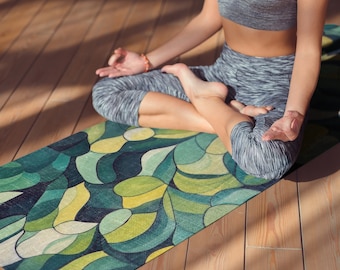 Vibrant Green Yoga Mat | Non-Slip, Comfortable & Durable | Unique Mosaic Abstract Design | Perfect Gift for Yoga Lovers | Fitness Accessory