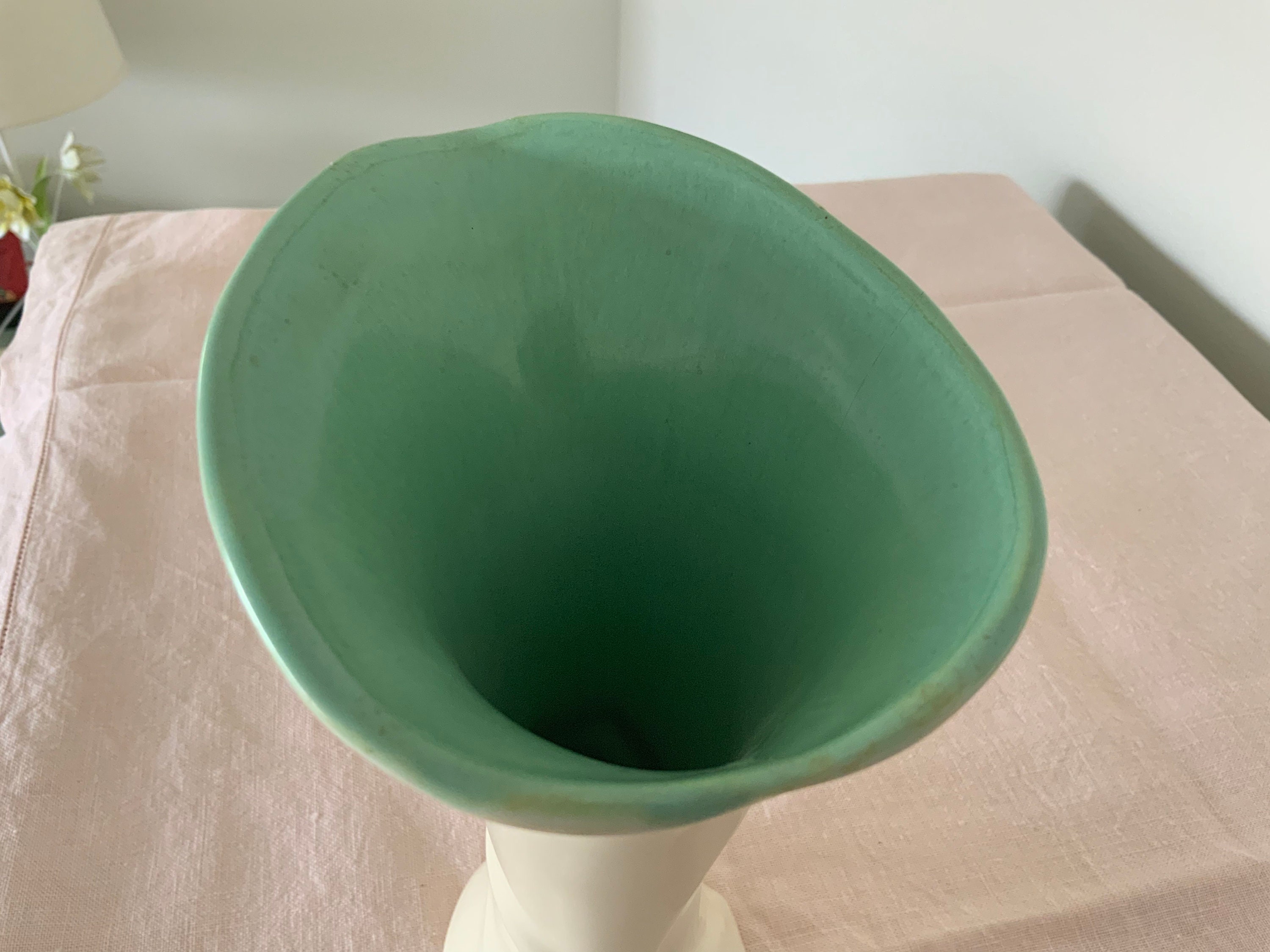 Catalina Island Pottery Vase Deco Calla Lilly C333 Ivory and Turquoise