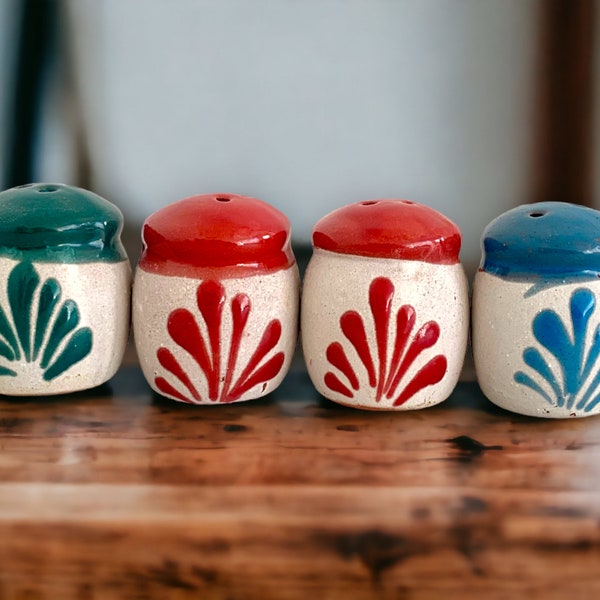 Salt And Pepper Shakers | Mexican pottery