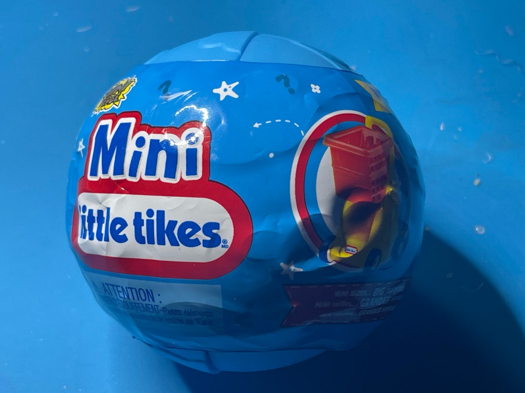 Miniverse Mini Little Tikes Ball Series 3 Tykes Place and Party Kitchen