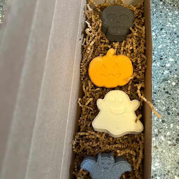 Stunning Halloween Bath Bomb Set Picture Art Stunning Halloween Bath Bomb Set Picture Art